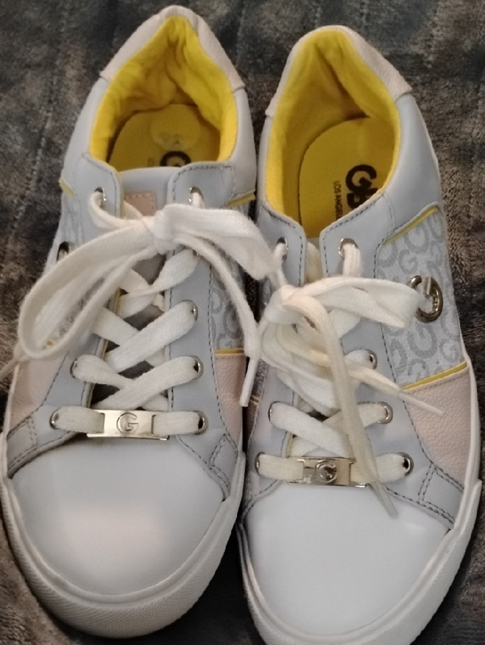 G by Guess Women's White, Yellow & Light Pink Low-Top Sneakers